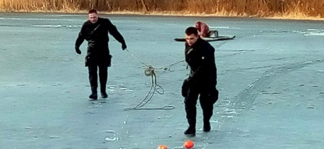 ЧП в Днепре: рыбаки провалились под лед, есть погибшие
