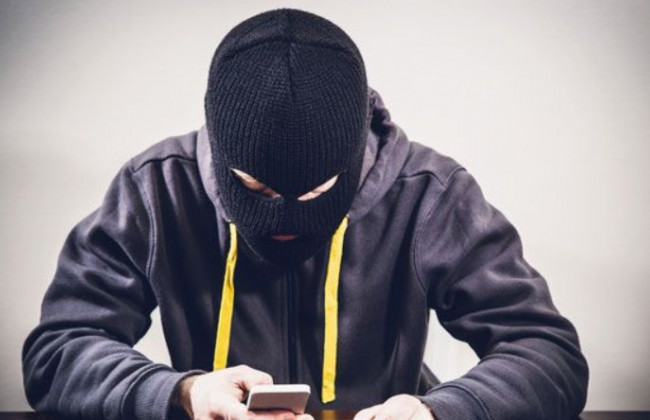 Выманивал деньги у пенсионеров: в столице поймали дерзкого афериста