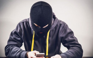 Выманивал деньги у пенсионеров: в столице поймали дерзкого афериста