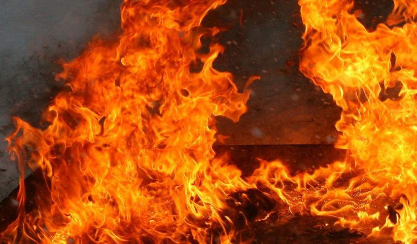 Масштабный пожар на заводе в Мариуполе: первые подробности
