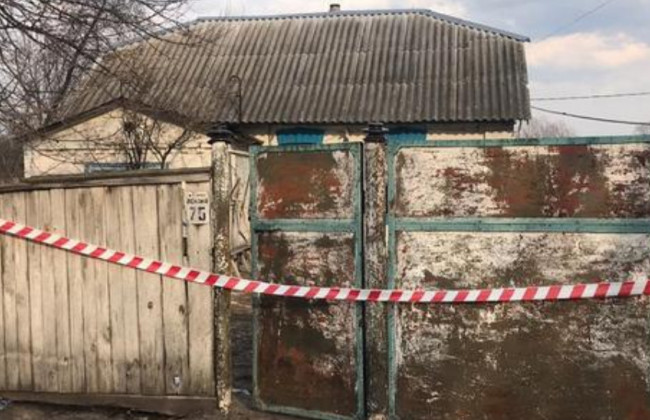 Зарубил топором и скрылся: под Киевом произошла трагедия