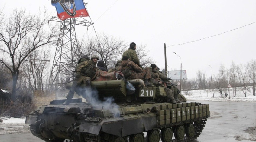 Боевики массово стягивают тяжелое вооружение на Донбассе: есть подробности