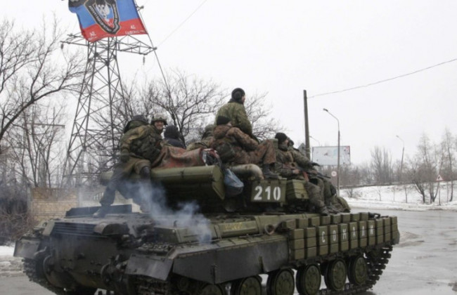 Боевики массово стягивают тяжелое вооружение на Донбассе: есть подробности