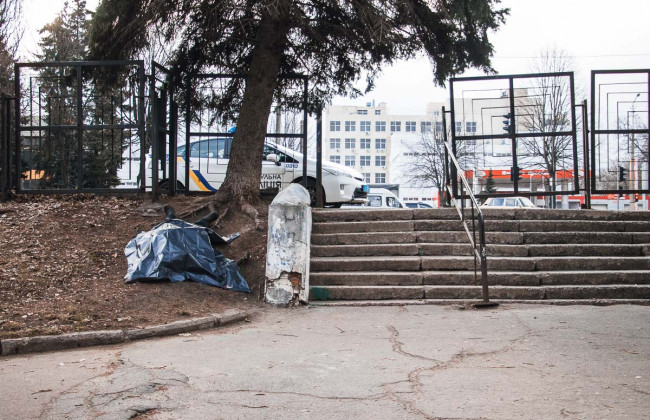 Страшная находка: обнаружен труп в студенческом парке Днепра