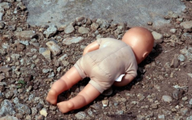 Трагедія на Рівненщині: жінка сховала мертве немовля у підсобці