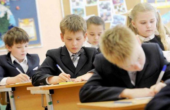 В Украине вводят дистанционное обучение для школьников: подробности