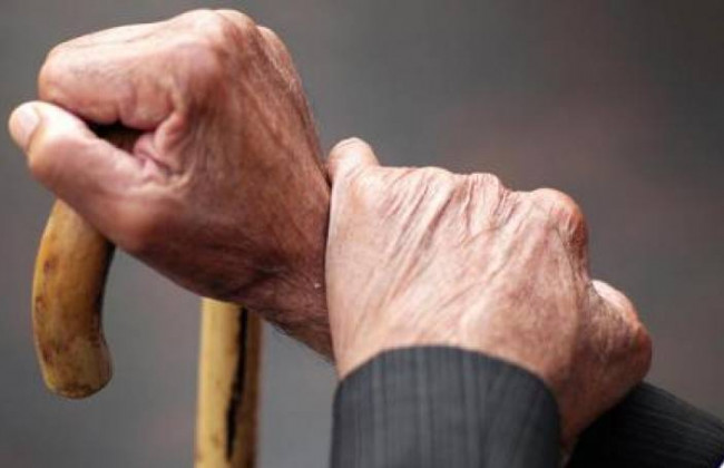 Избил и ограбил пенсионера: инцидент в Днепре