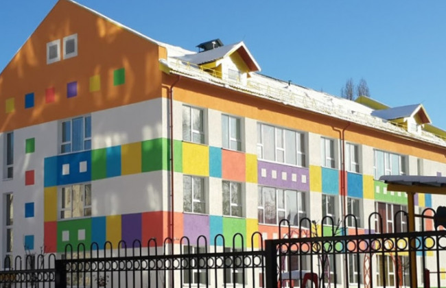 Столична чиновниця зловживала повноваженнями при закупівлях для дитячих садків