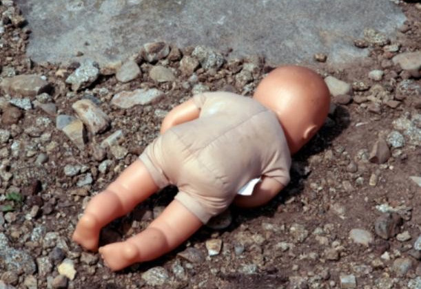 Горе-мать залечила ребенка до смерти: трагедия под Одессой