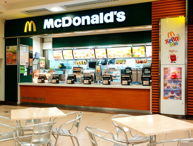 В Днепре в заведении McDonald’s мужчина пытался покончить с собой: есть подробности