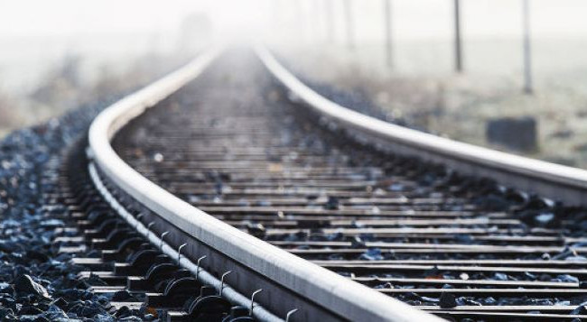 В Тернопольской области поезд с пассажирами сошел с рельсов и перевернулся: подробности