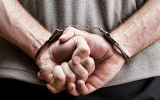 П’яний горе-батько побив виховательку у Харкові