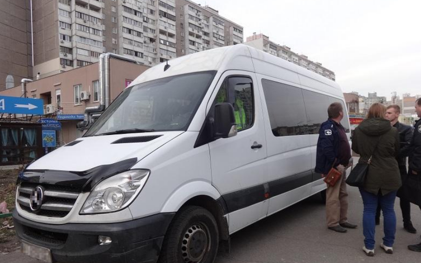 Грабили автомобили: в Киеве задержали троих бандитов-иностранцев