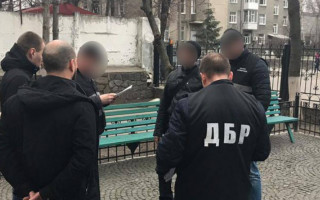 Отримав 30 тисяч гривень хабара: у Кременчуці затримали оперуповноваженого