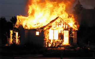 Огненная ловушка: в Донецкой области два человека погибли при пожаре