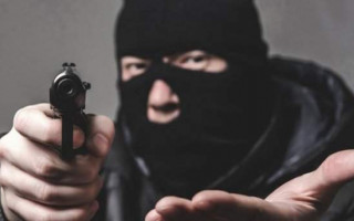 Грабили дома на автомобиле с «мигалками»: под Днепром задержали охранников