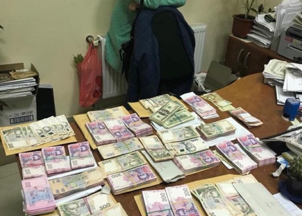 Подкуп членов избиркомов: копы разоблачили незаконную схему под Одессой