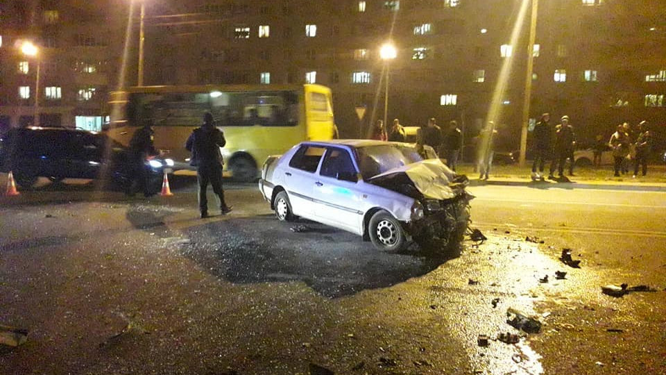 Массовое ДТП во Львове: пострадали шесть человек