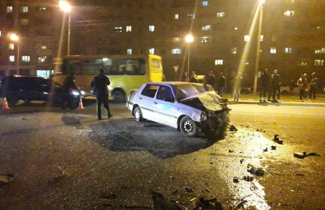 Массовое ДТП во Львове: пострадали шесть человек