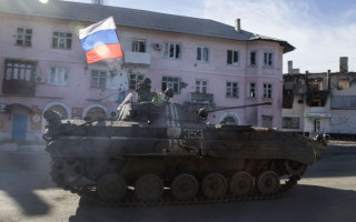 Боевики активно перебрасывают на Донбассе бронетехнику: есть подробности