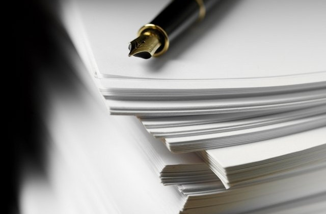 Підробили протокол зборів та статут ТОВ: суд виніс рішення двом спільникам