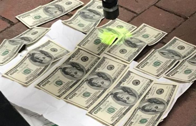 Отримав $1200 хабара від призовника: ДБР затримало інспектора поліції