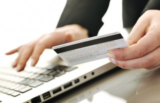 Махінації працівниці «Ощадбанку»: триває дослідження предмету злочину