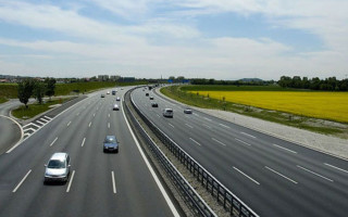 Ограничитель скорости на каждой машине: как в ЕС следят за безопасностью на дорогах