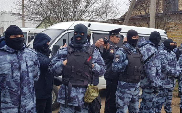 Массовые задержания в Крыму: стало известно, что происходит