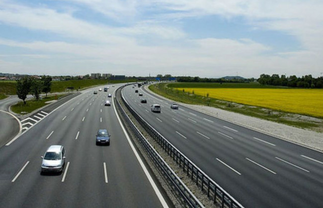 Ограничитель скорости на каждой машине: как в ЕС следят за безопасностью на дорогах