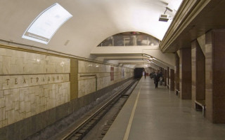 Инцидент в киевском метро: пассажирка упала с эскалатора