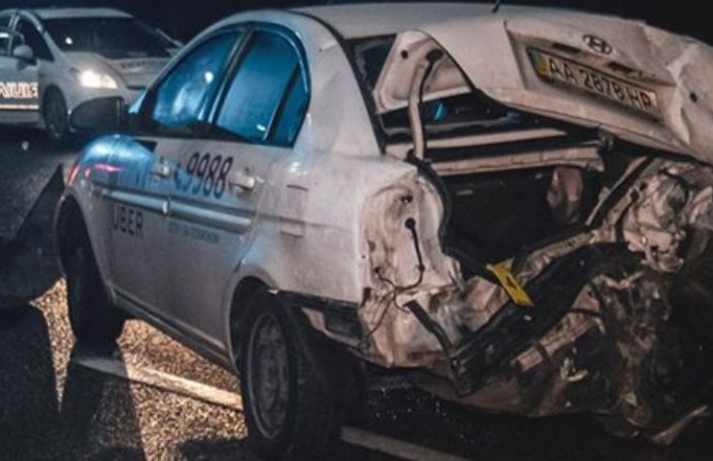 Масштабное ДТП под Киевом: столкнулись 19 автомобилей, есть пострадавшие