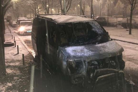 Другий за два місяці: депутату Київради спалили автомобіль