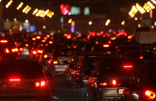 Киев сковали серьезные пробки: каких улиц стоит избегать