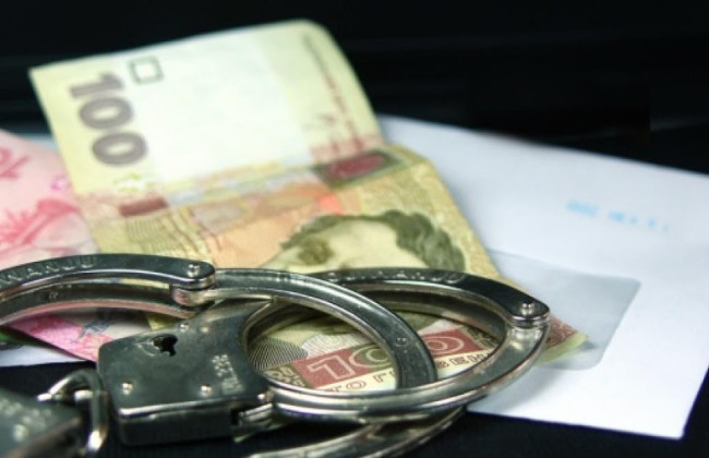 Присвоила 25 тысяч: в Тернополе сотрудница почты забирала себе пенсию умершего человека