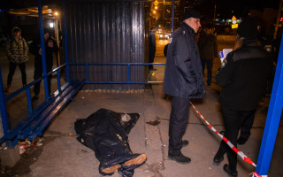 Внезапная смерть: в центре Киева посреди улицы нашли тело мужчины