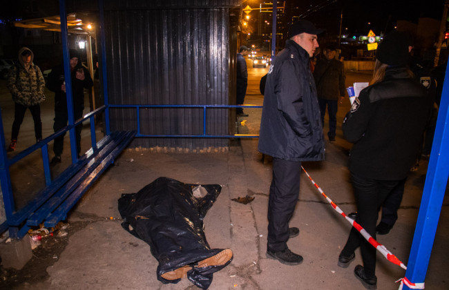 Внезапная смерть: в центре Киева посреди улицы нашли тело мужчины