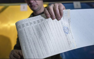 В Киеве на избирательном участке зафиксировали факт фальсификации протокола