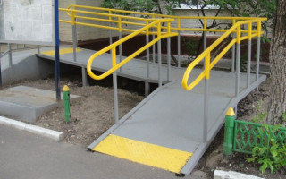 Людям з інвалідністю — доступні аптеки: набули чинності нові будівельні норми