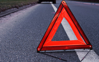 Втік з місця ДТП та продовжив пиячити перед копами: водій Lexus поставив Харків «на вуха»