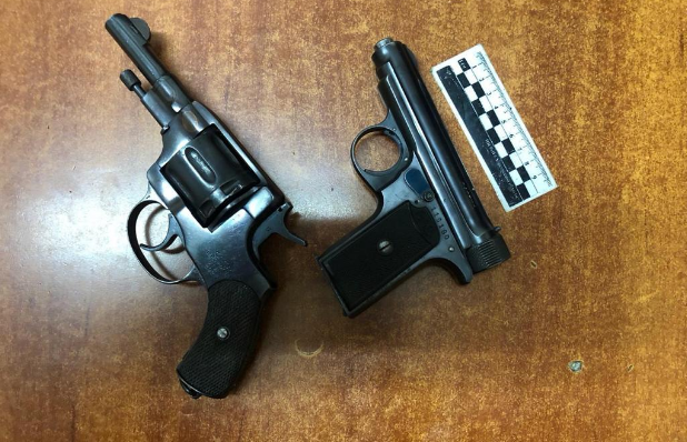 С двумя пистолетами задержали россиянина на границе Украины: есть подробности