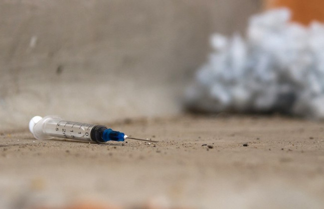 Жуткая находка: в Днепре дети обнаружили мертвого мужчину, а другого — с пеной у рта