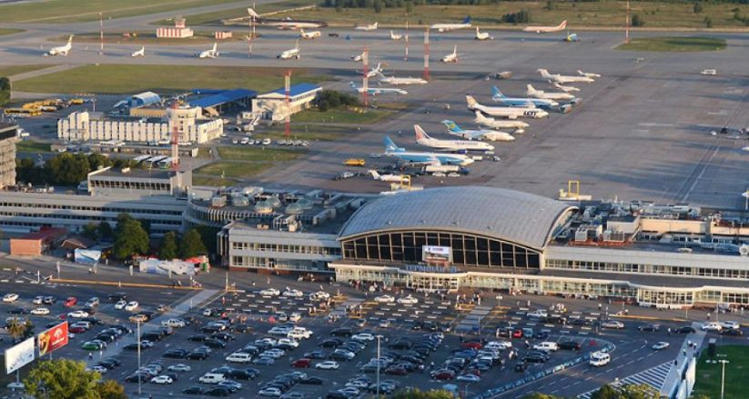 Люди ночевали в аэропорту: в «Борисполе» новый скандал