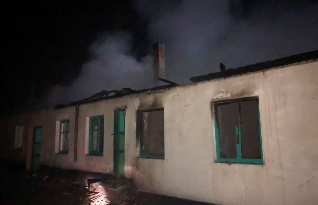 Под Житомиром неизвестные подожгли школу