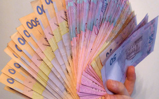 Пенсии в Украине: работающим пенсионерам пересчитали выплаты в апреле