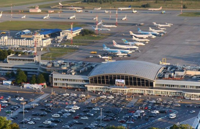 Люди ночевали в аэропорту: в «Борисполе» новый скандал