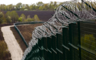 Стена на границе с РФ: стали известны стоимость строительства и сроки