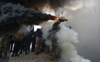 Stereo Рlaza забросали дымовыми шашками: акция протеста в Киеве