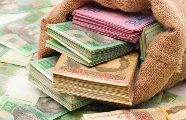 Сколько украинцев задекларировали более миллиона гривен в 2019-м: данные ГФС