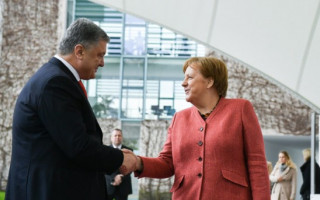 Встреча с Меркель: Порошенко рассказал, о чем говорил с канцлером ФРГ